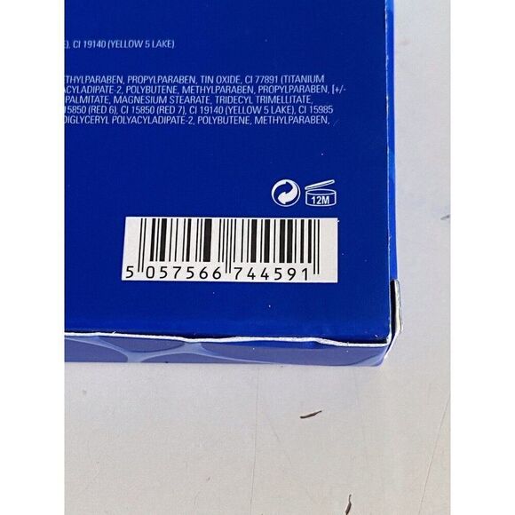 Revolution Disney Finding Nemo P Sherman Goggles 16 Eye Shadow Palette NEW - Picture 6 of 14